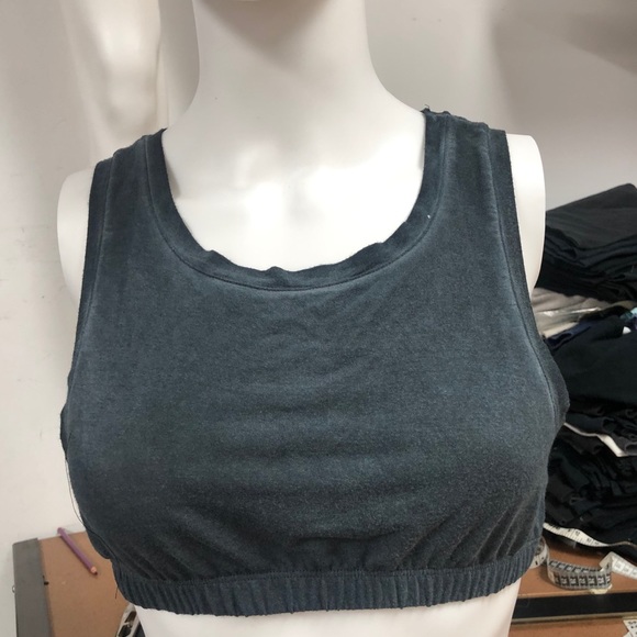 Croptop - Picture 1 of 2